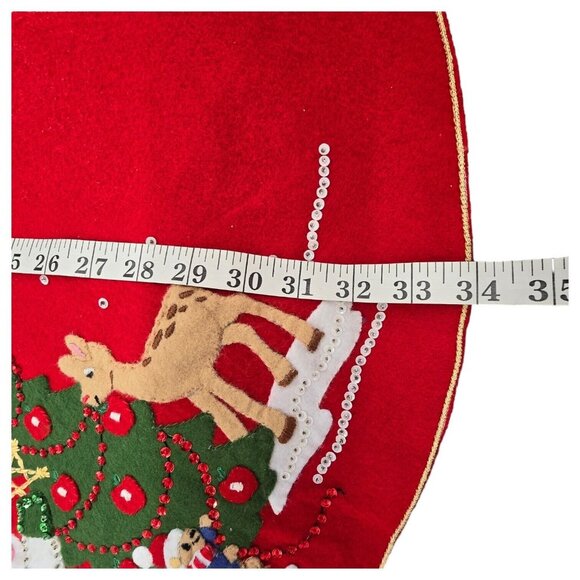 Vtg Red Felt Christmas Tree Skirt 34" Snowman Reindeer Sequin Embroidery Decor - Picture 12 of 12